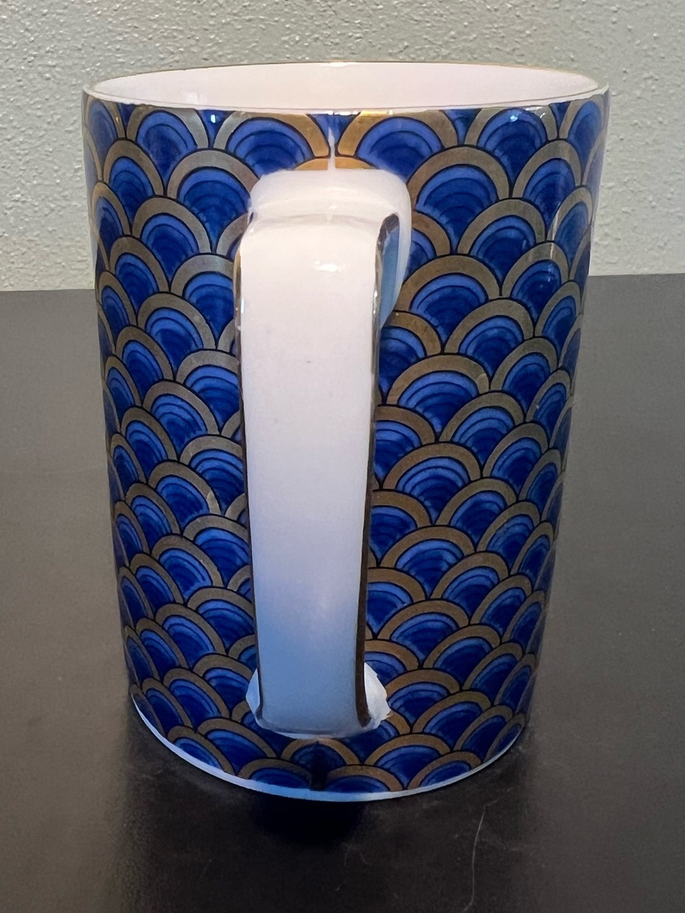 Vintage Maebata Japan Kozan Kiln Blue Gold Fish Scale Seigaiha Porcelain Cup Mug - Picture 7 of 12